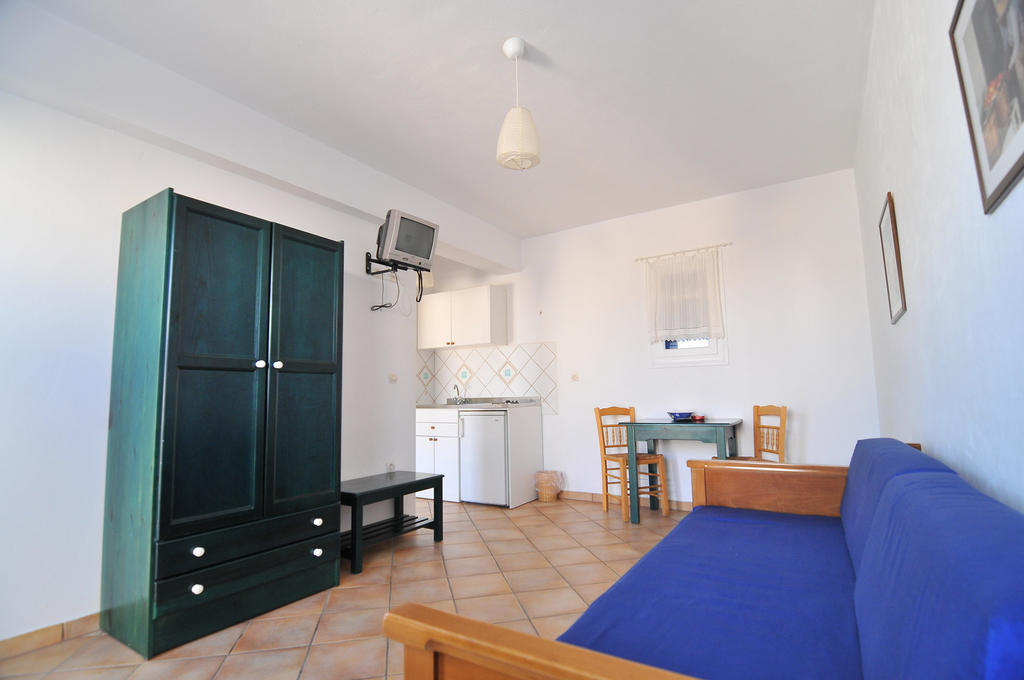 Votsalo Apartments ناوسا الغرفة الصورة